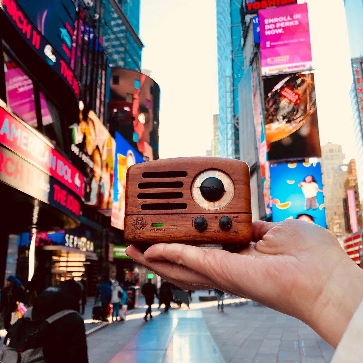The Benefits of Portable FM Radios in the Digital Age