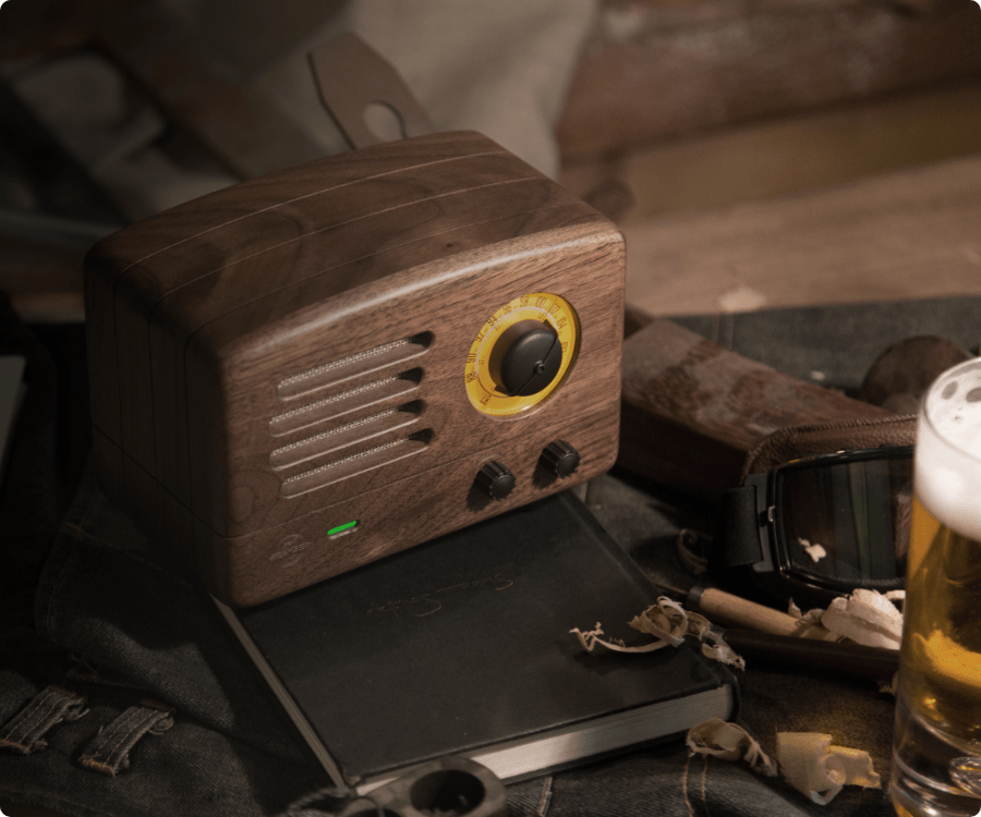 vintage radio with bluetooth